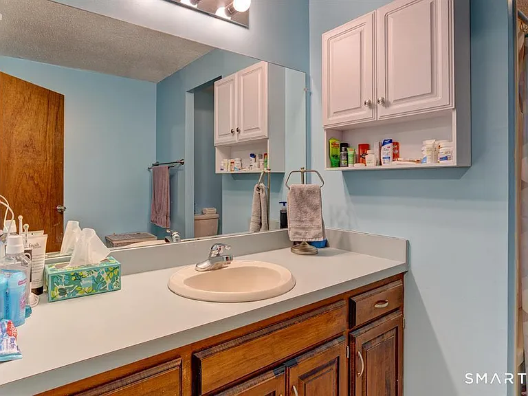 6 Oak Forest Dr #3 — Photo 7