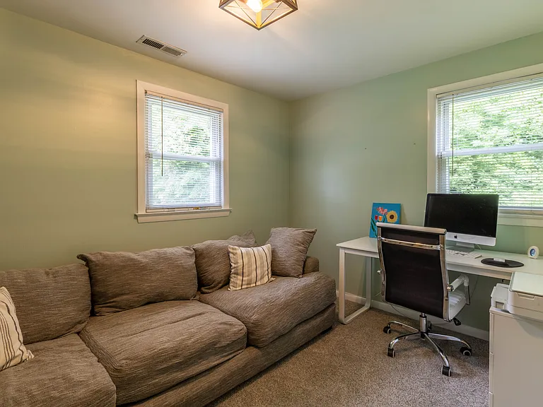 132 Stanley Rd — Photo 15
