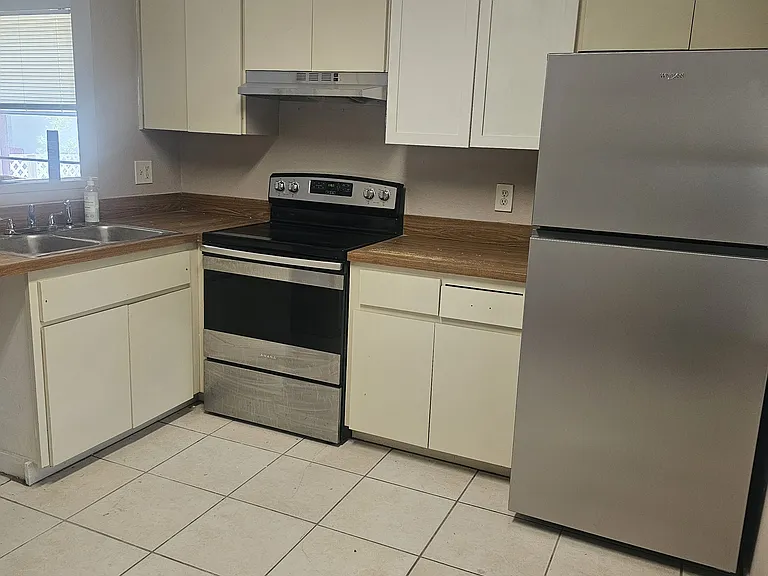 3137 Huron Ave #B — Photo 12