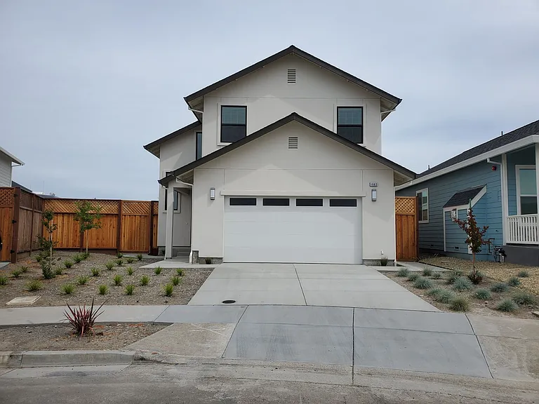 1963 Dogwood Dr — Photo 1
