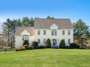 1 Silver Brook Rd, Salem, NH 03079