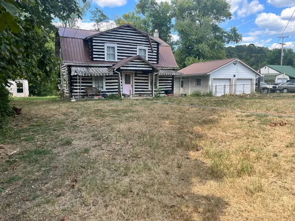 1121 Yates Crossing Rd, Ona, WV 25545