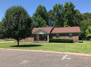 1218 Grayson Cir, Malvern, AR 72104