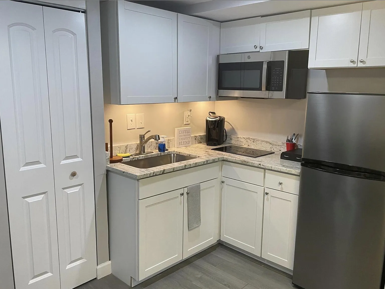 Studio, 1.0 bath, 1722 sqft, $1,500 — Photo 3