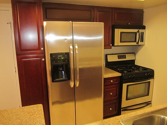 2nd image of 21520 Burbank Blvd APT 113
