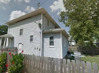 1186 25th St, Moline, IL 61265