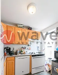 Rented by Wave Real Estate Group
