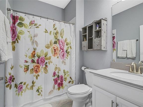 3rd image of 579 Westchester Ct