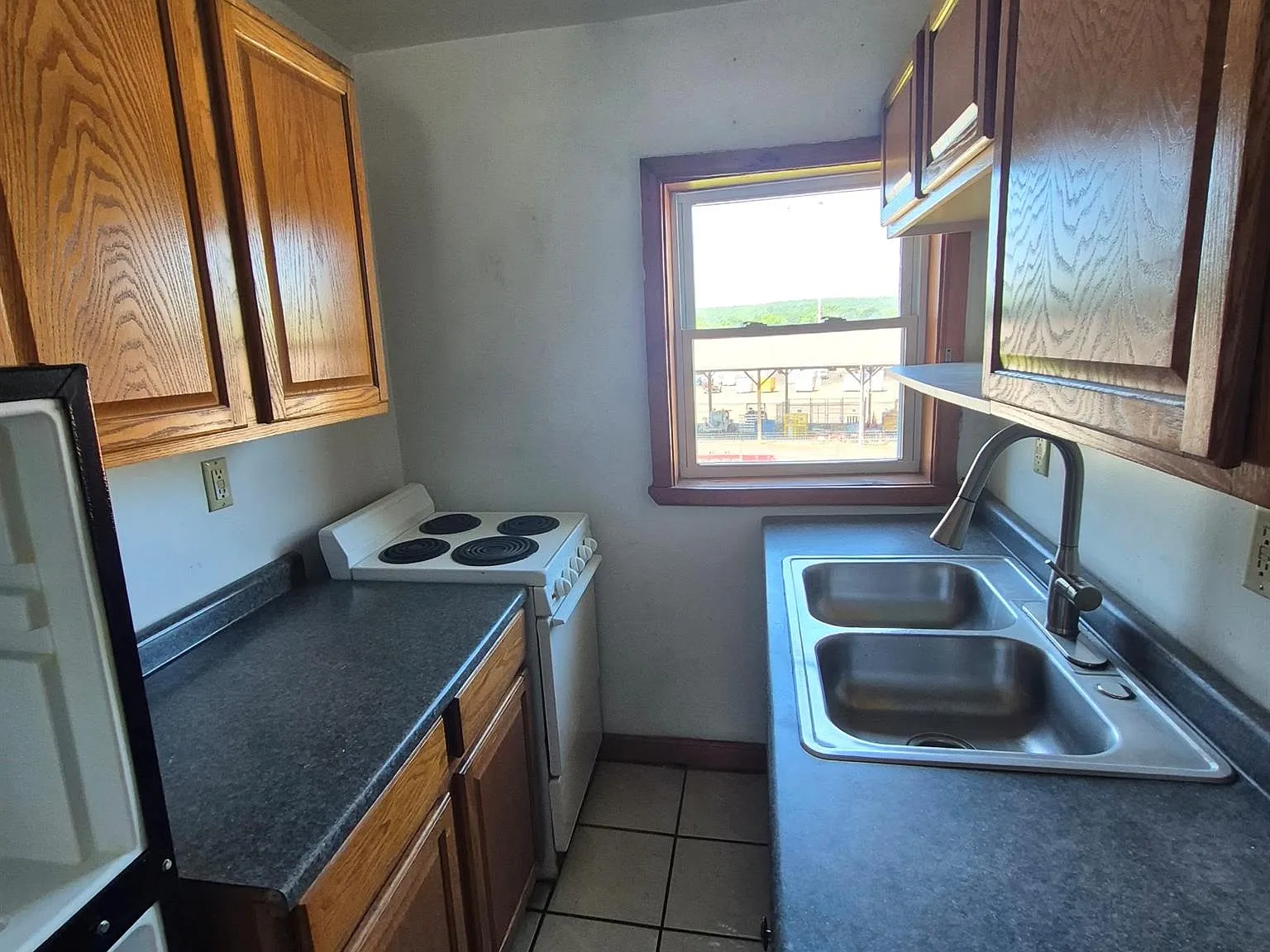 Studio, 1.0 bath, 250 sqft, $1,200 — Photo 4