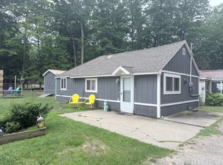 307 Fern St, Roscommon, MI 48653