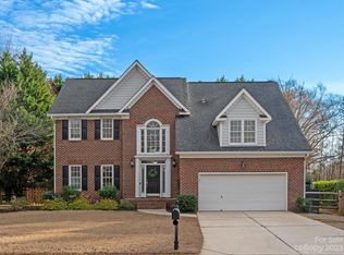 1206 Foxfield Rd, Waxhaw, NC 28173