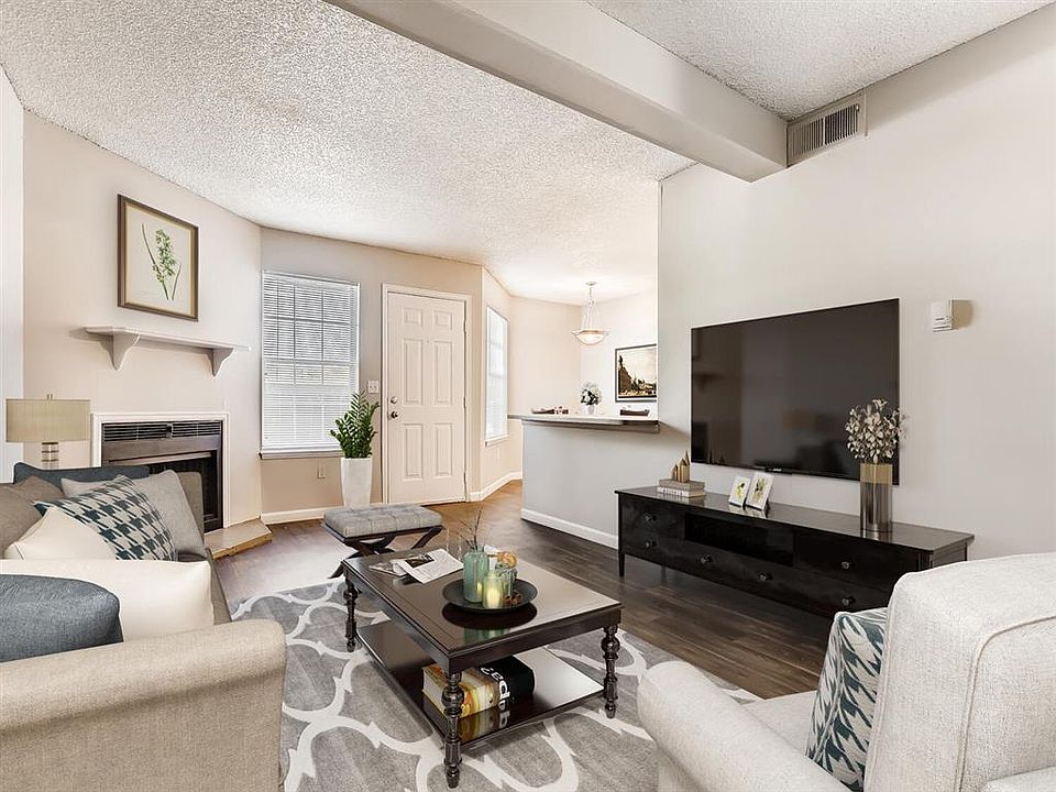 1st image of 15403 E 1st Ave #6206