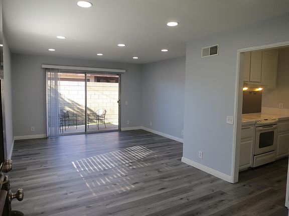 4th image of 5538 Welland Ave APT 1
