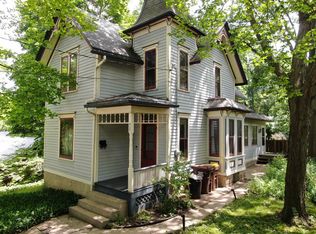 925 C St, Rockford, IL 61107