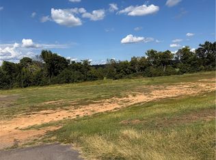 21 Crow Mountain Rd #1, Russellville, AR 72802