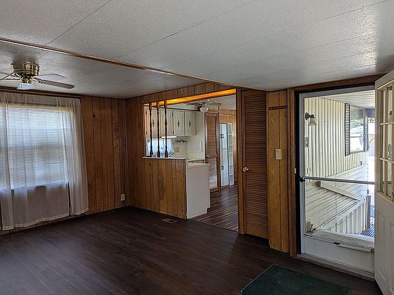 4th image of 164 Pembrooke Dr