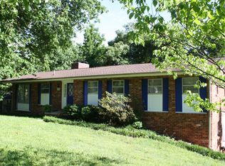 109 Ridgecrest Cir, Rossville, GA 30741