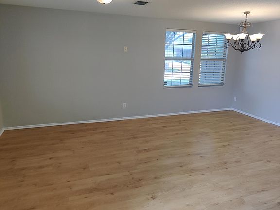 3rd image of 2156 Oryx Ln