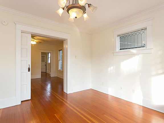3rd image of 1821 11th Ave W APT D