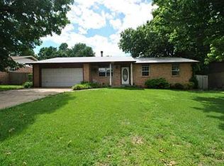 2102 Lynn St, Springdale, AR 72762