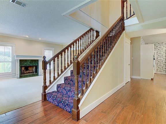 3rd image of 4713 Palisade Dr