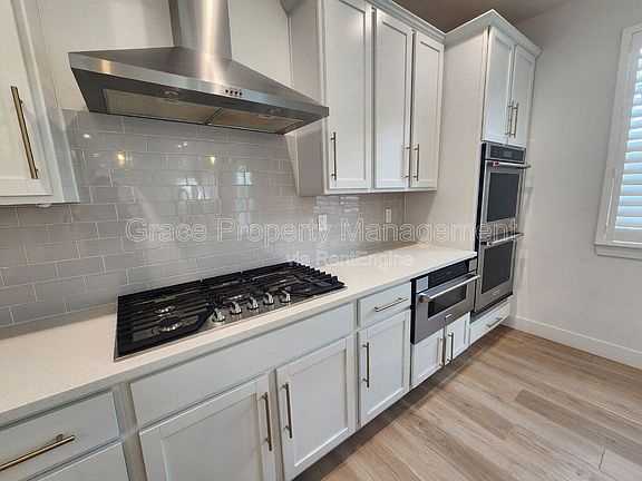 5th image of 12930 Galapago St