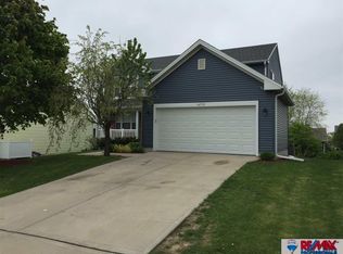 14715 Ruggles St, Omaha, NE 68116