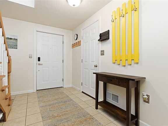 4th image of 603 Brandon Way