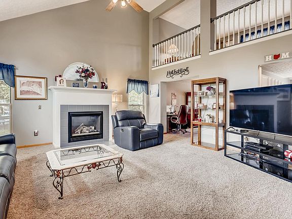3rd image of 3750 W Bay Cir