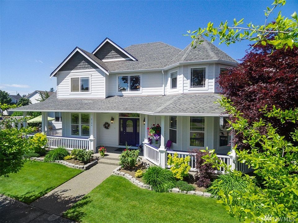 Gorgeous and rare Victorian Zetterburg floorplan in DuPont.