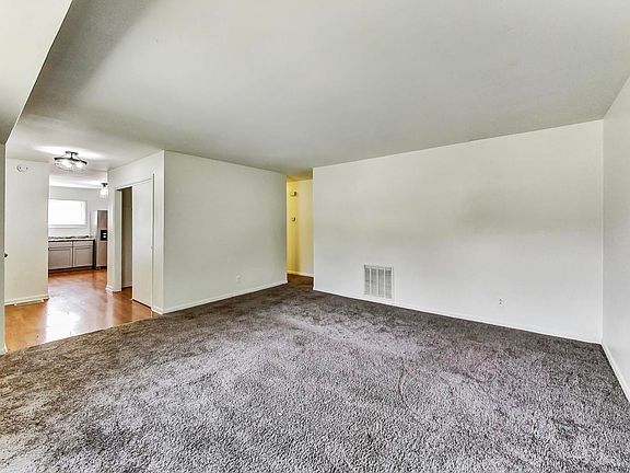 4th image of 902 Union Dr