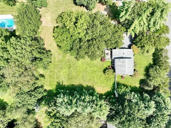 7 Bruck Court, Spring Valley, NY 10977