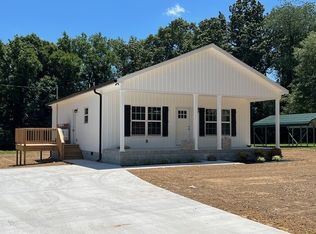 207 Ake St, Estill Springs, TN 37330