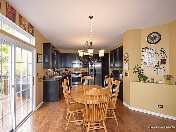 4th image of 2931 Larrabee Dr