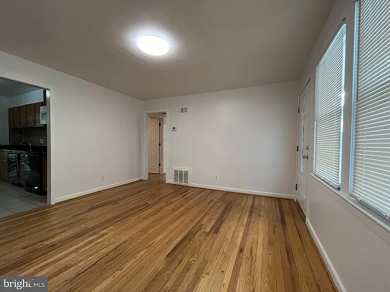 1118 Allison Dr — Photo 7