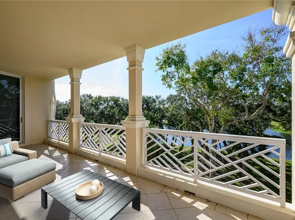 501 N Swim Club Dr APT 3B, Indian River Shores, FL 32963