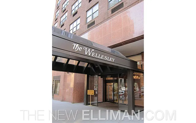 Rented by Douglas Elliman | media 7