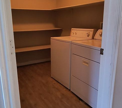 5th image of 1257 N 575 W