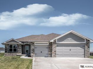 525 N 10th Ave, Springfield, NE 68059