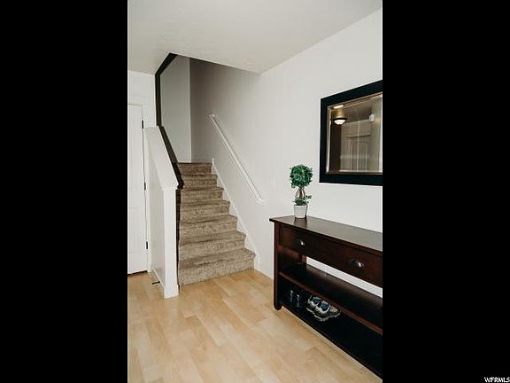 5th image of 826 S Fox Trail Ln Unit 305
