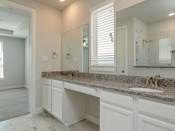 5th image of 11910 Clearview Cove Dr