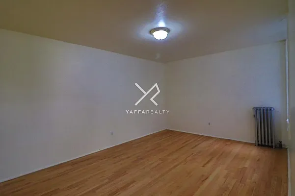 Rented by Yaffa Realty LLC | media 1
