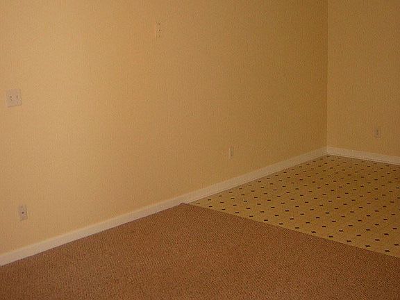 4th image of 492 Joy Ave APT 5