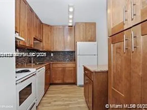 8267 SW 128th St APT 207, Pinecrest, FL 33156
