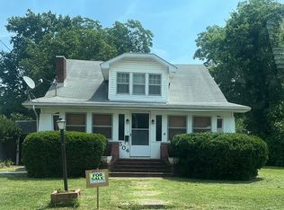 504 S Pennsylvania Ave, Carterville, IL 62918