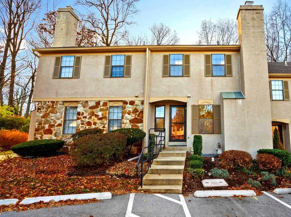 1007 Stoneham Dr #1007B, West Chester, PA 19382