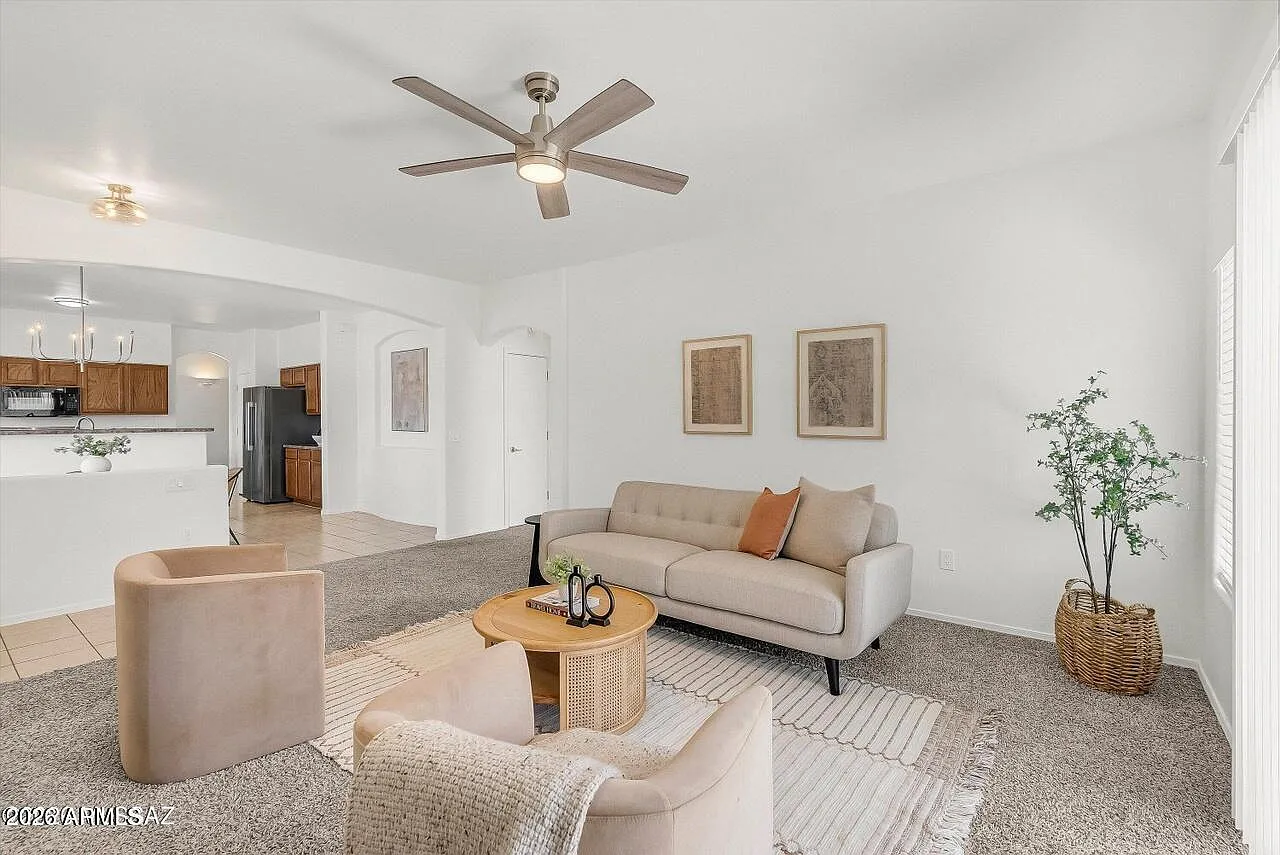 3 bed, 2.0 bath, 1387 sqft, $1,250 — Photo 4