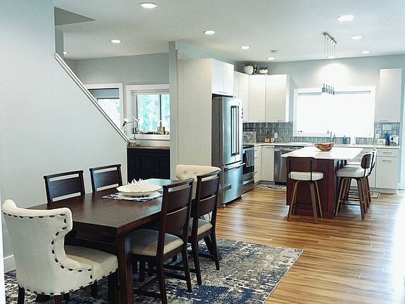 2nd image of 1774 E Summer Ct