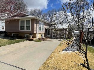 528 Lori Ln, Council Bluffs, IA 51503