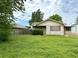 309 N Stephens St, Hobart, OK 73651